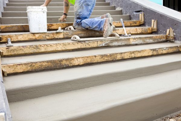 Concrete Steps Pouring in Plano