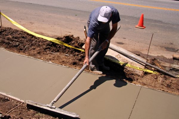 Sidewalk Building in Plano